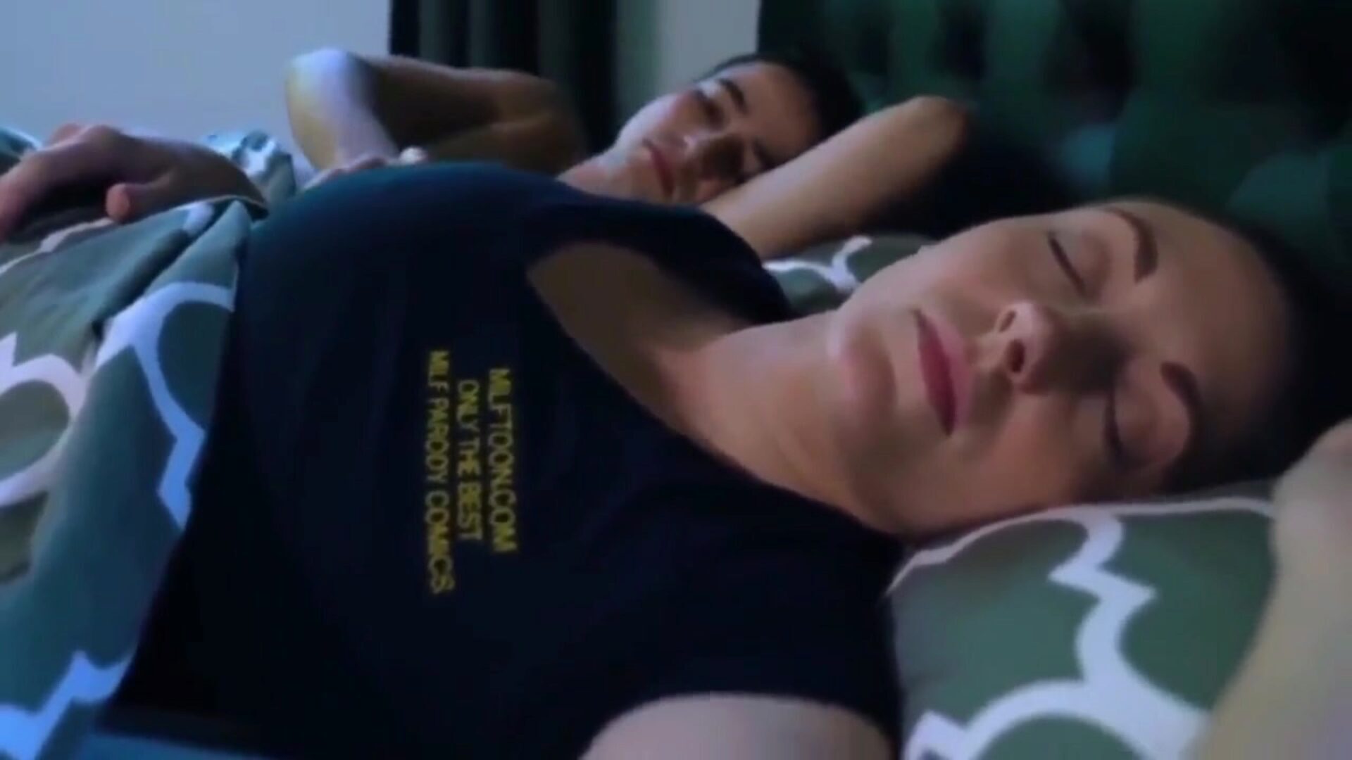 Fucking my lustful stepmother as we woke up